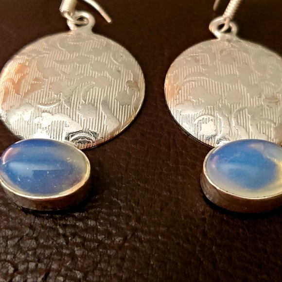 *$15 Sale* New Opalite Silver Earrings. - Picture 5 of 13